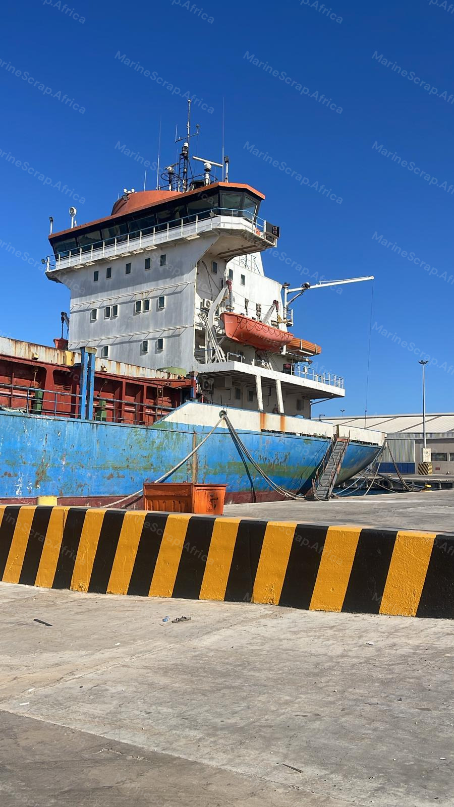 5,722 MT DEADWEIGHT TONNAGE CARGO VESSEL FOR SALE.